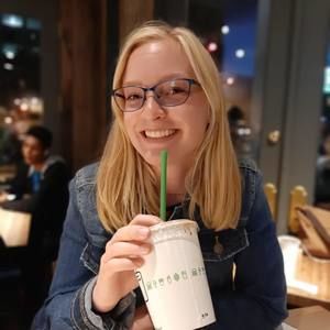 Meet your Posher, Claire